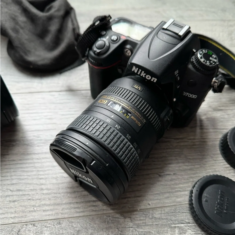 Nikon D7000 camera kit